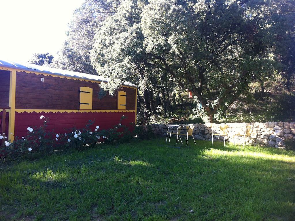 La Tour-dʼAigues Domaine Les Perpetusヴィラ エクステリア 写真